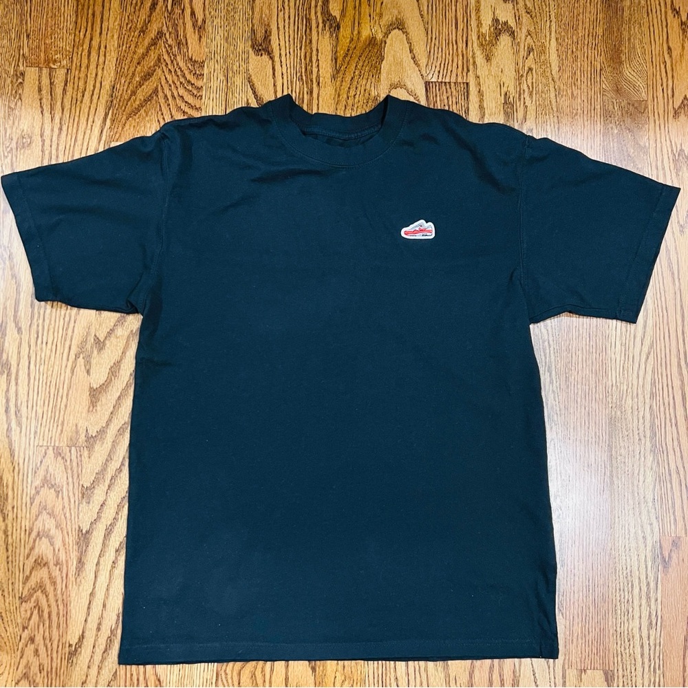 Black Nike Tshirt with Airmax Logo (S)